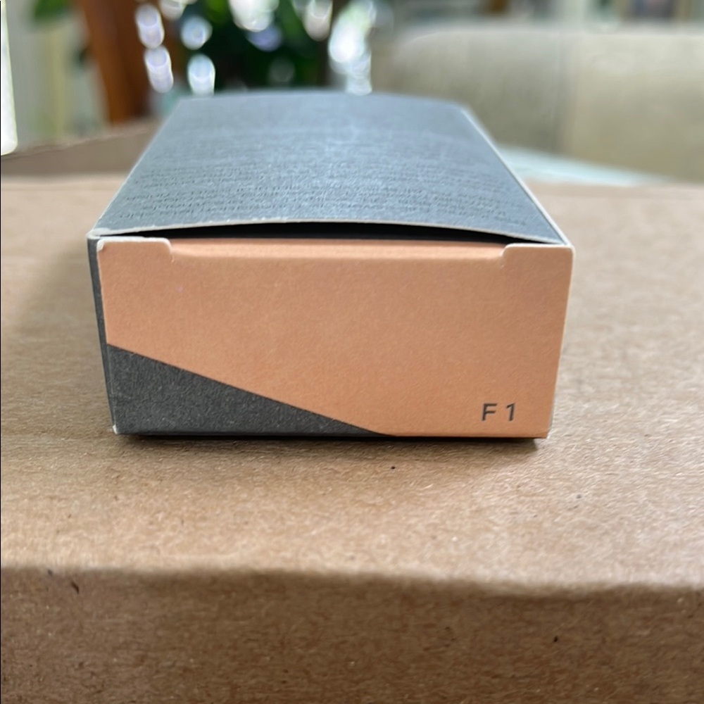 NIB COVER FX Power Play Foundation F1 - Picture 4 of 5
